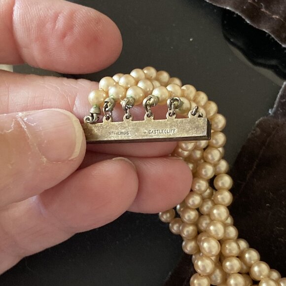 Castlecliff 6 strand faux pearl necklace - Picture 4 of 6